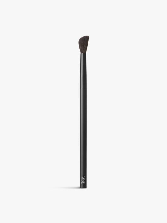 10 Radiant Creamy Concealer Brush